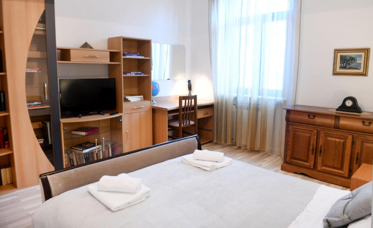 Divia Apartment Rijeka Exterior photo